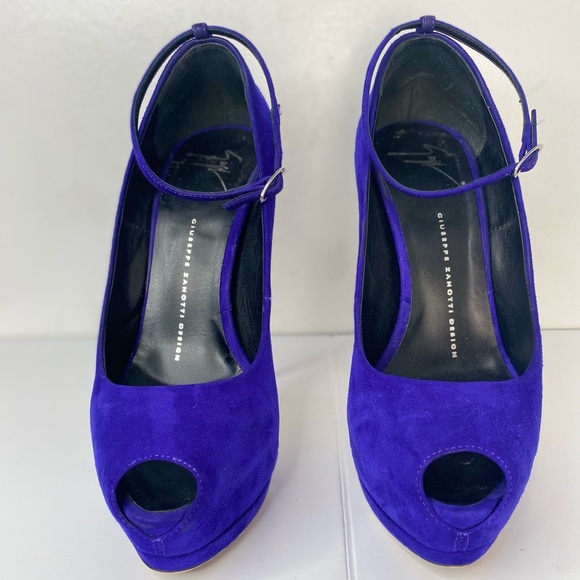 Giuseppe Zanotti Violet Designer Luxury Suede Peep-Toe Platform Pump Heels - Picture 6 of 11
